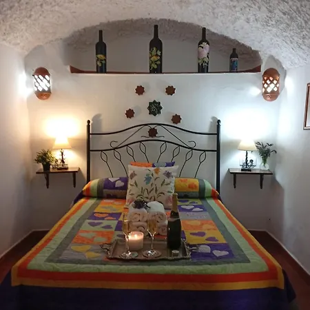Casas Cuevas Elvira * Hinojares