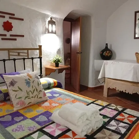 Casas Cuevas Elvira Hinojares